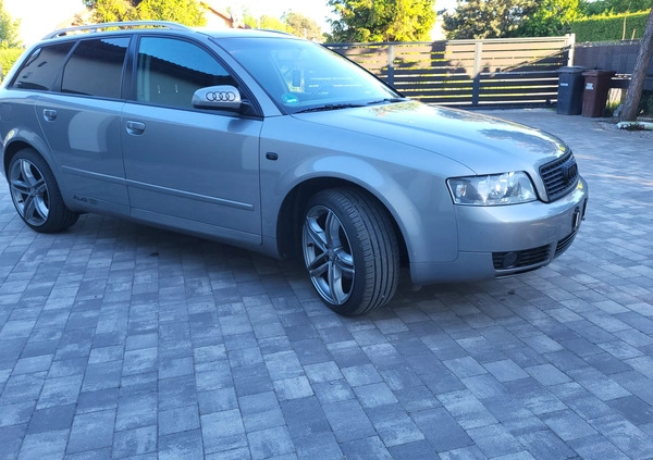 Audi A4 cena 9990 przebieg: 221000, rok produkcji 2004 z Boguszów-Gorce małe 106